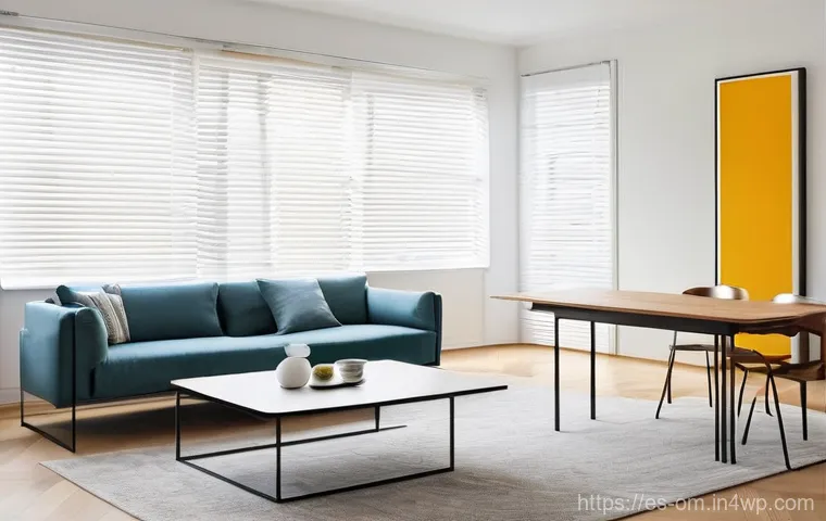 공간 활용을 위한 최신 트렌드 분석 - Prompt 1: The Evolving Living Space**